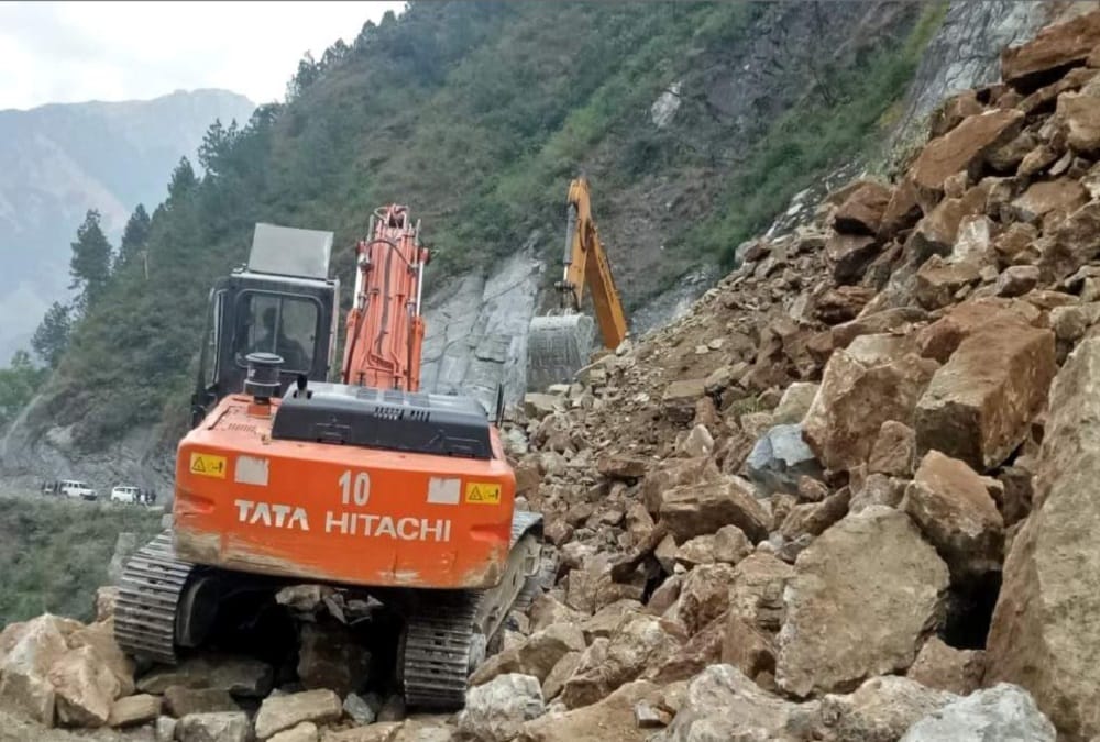 all weather road cutting stopped on Chardham yatra road