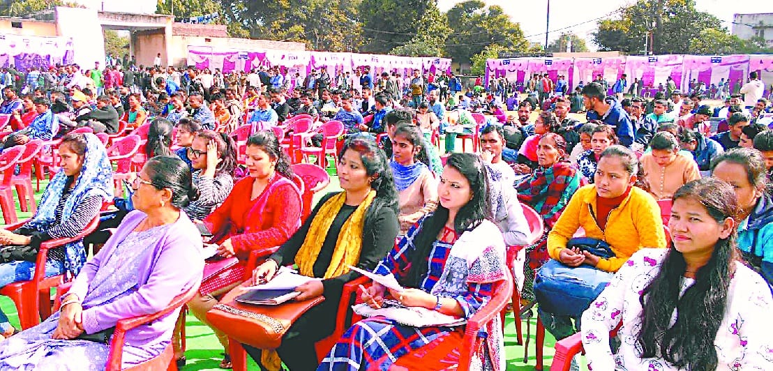 gorakhpur mandal youth job