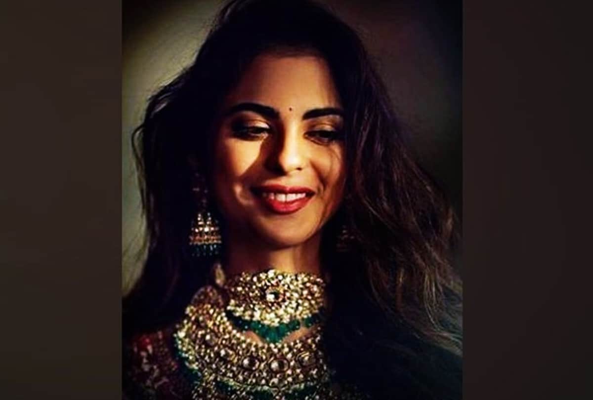 mukesh ambani daughter isha ambani pre wedding puja