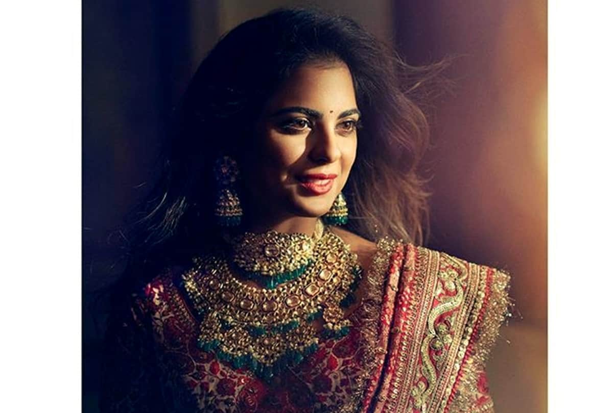 mukesh ambani daughter isha ambani pre wedding puja