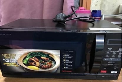 know how  microwave food  is harmful or useful in our daily routine