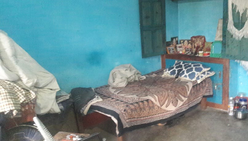 Inter-College Dhamdv's spokesman found dead in the room