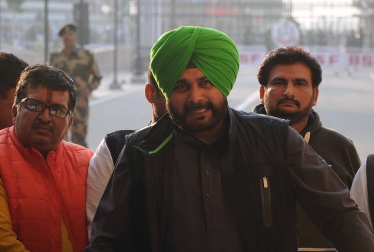 Navjot singh Sidhu speaks on photo controversy