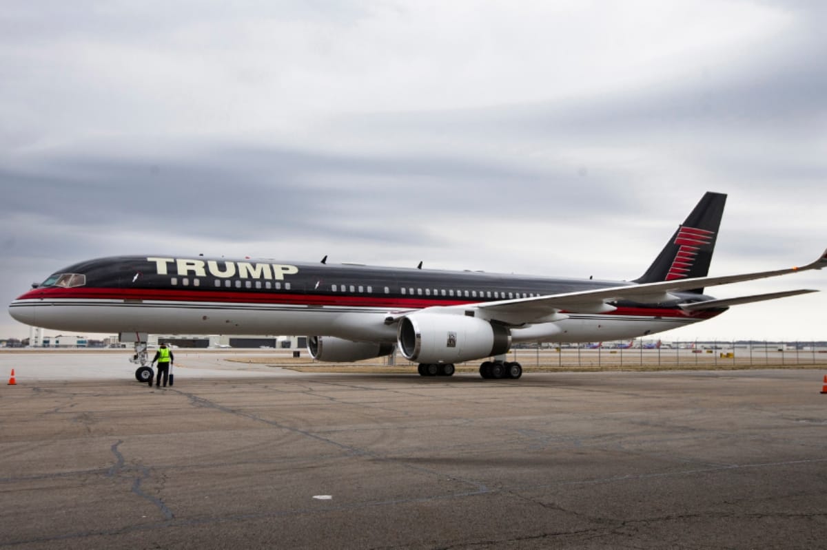 Trumps's private aircraft suffers minor accident at Laguardia airport