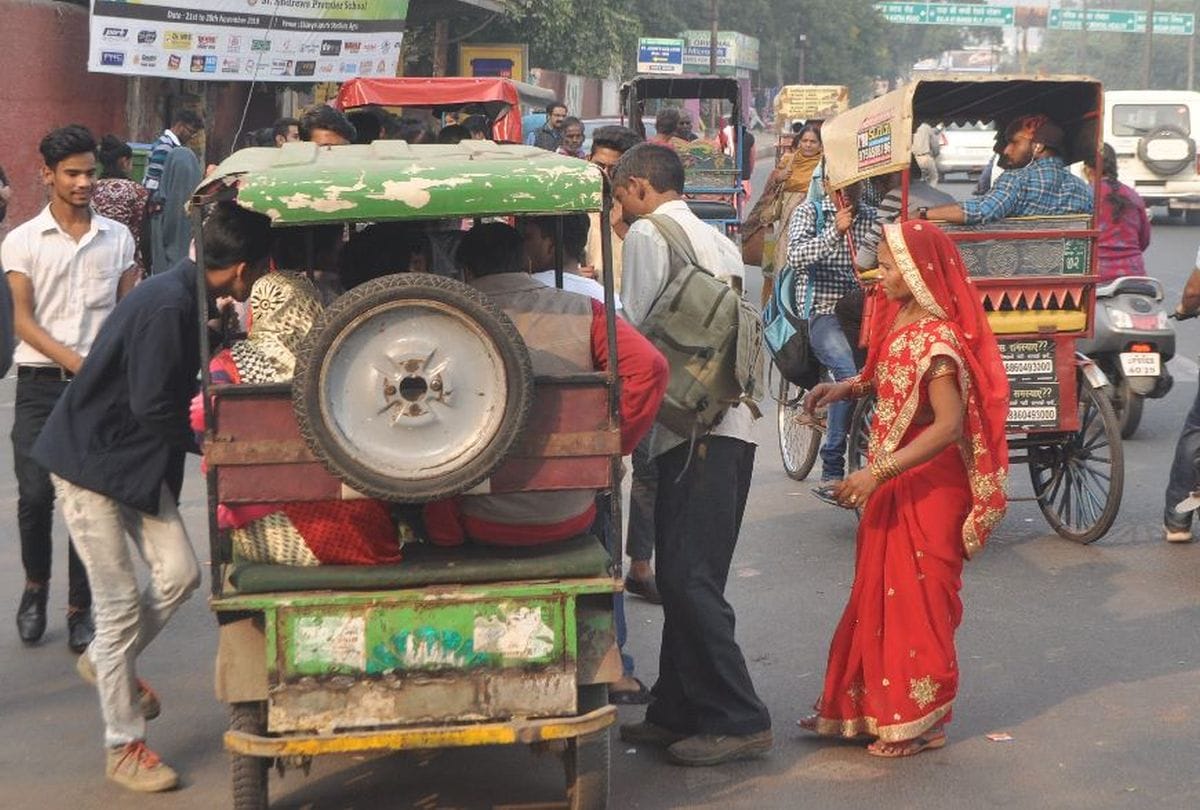 city bus drivers' strike second day in agra