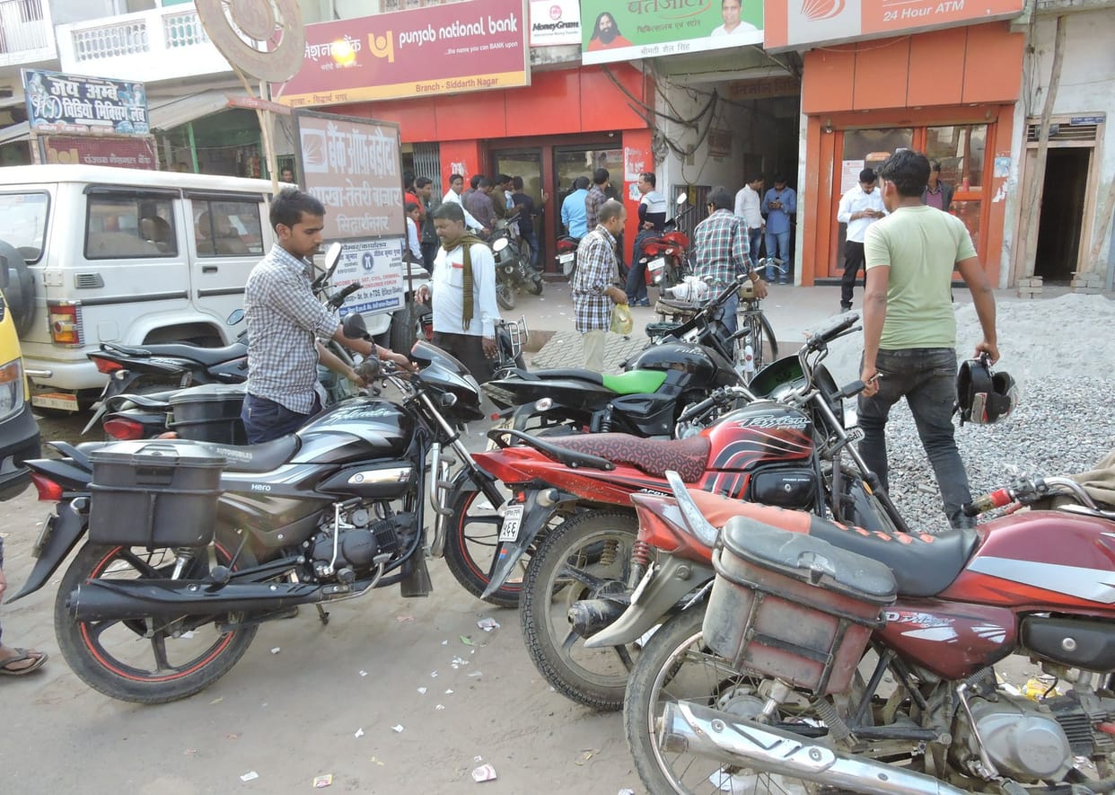parking is not avilable infront of banks