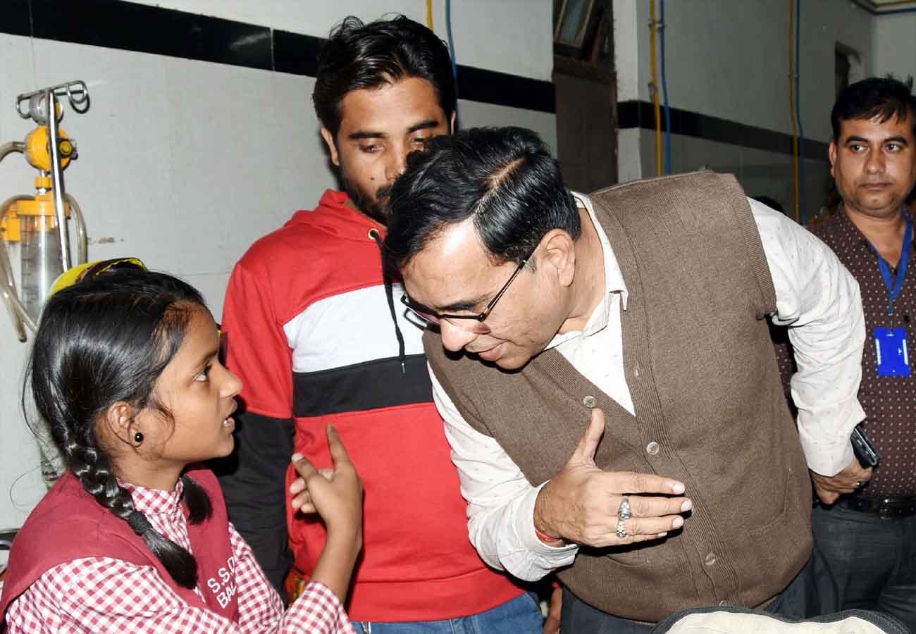 more than hundred children got ill after injecting Rubella vaccine