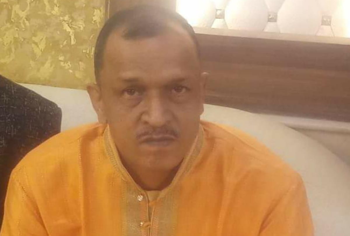 who is delhi police acp prem ballabh sharma jumped off police headquarters read all about him