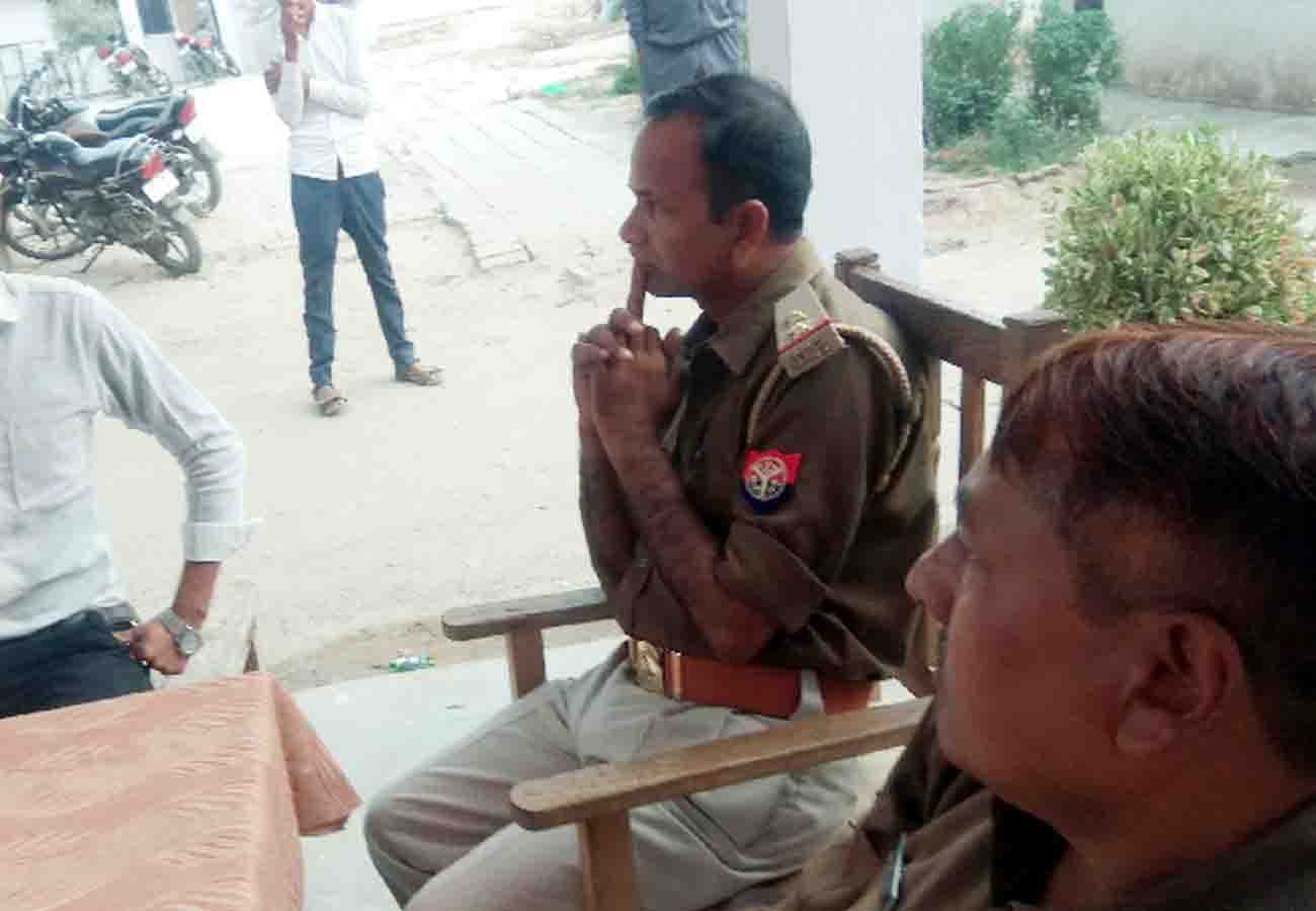 SDM and circle officer suspend in Ram bhakt case