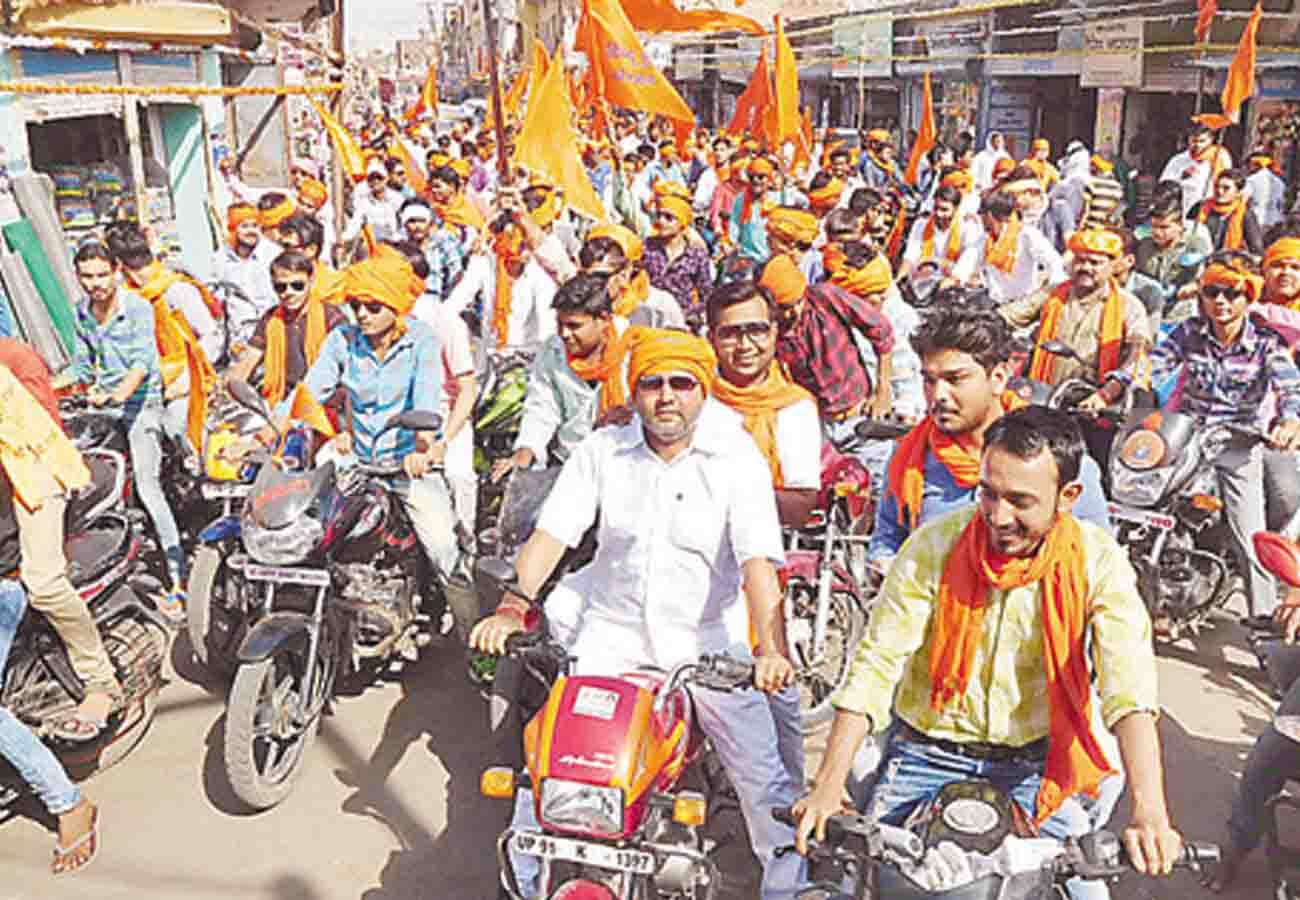 SDM and circle officer suspend in Ram bhakt case