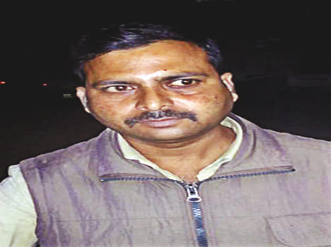Beaten Tahsildars driver, Tani pistol in farrukhabad