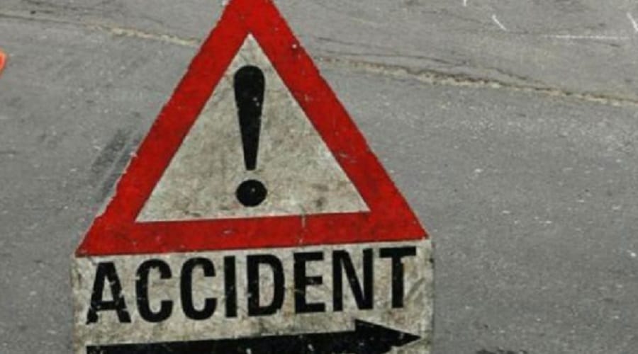 Mujaffarnagar, two killed in road accident and husband wife injured