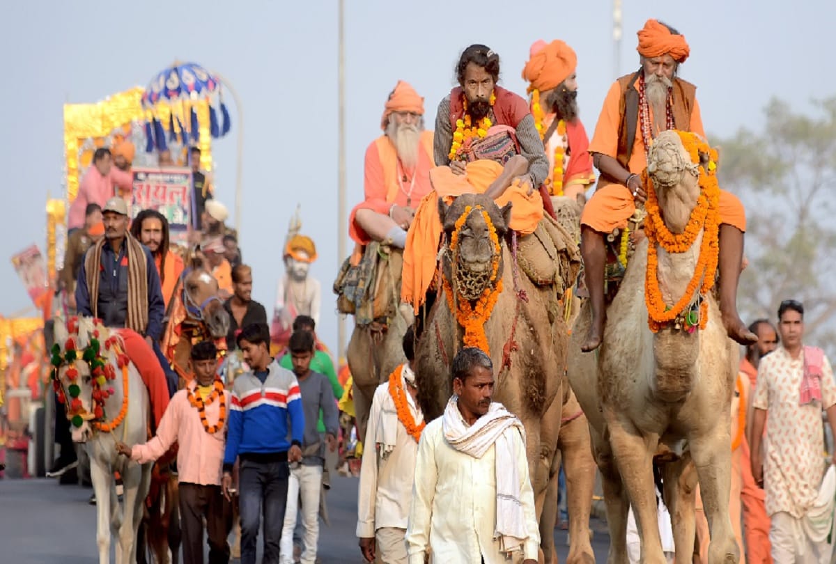 kumbh 2018 minister Ashutosh Tandon angry after looking incomplete work in SRN