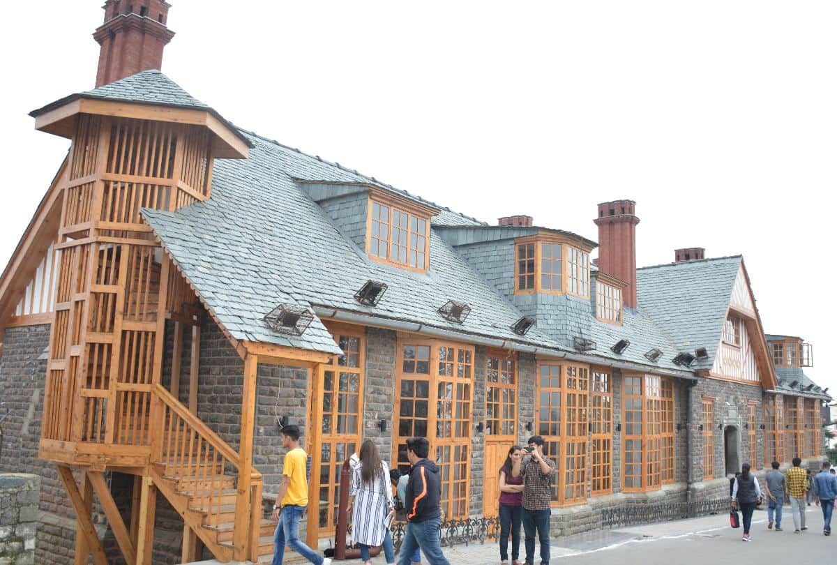 Free parking facility to Tourists in Shimla Himachal Pradesh