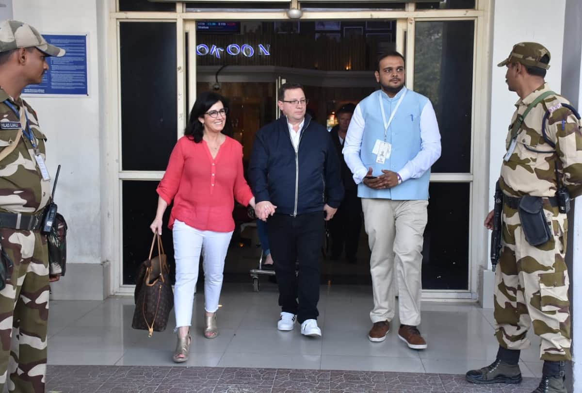 pm narendra modi will attand priyanka chopra wedding reception in delhi