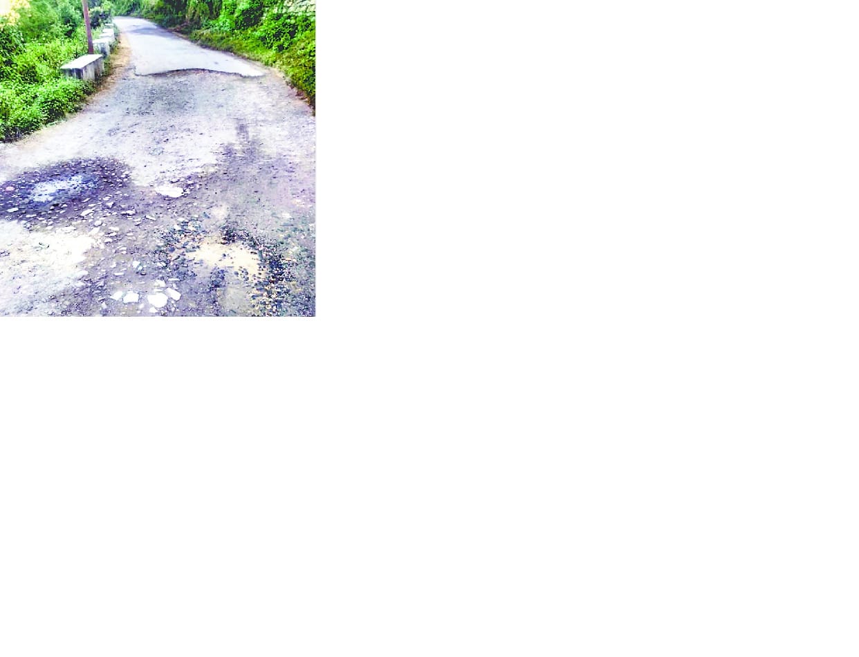 kausani-bhatediya road worsened