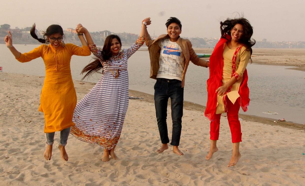 Winter season start varanasi people enjoy on across ganga