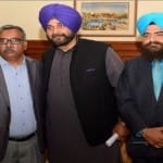 नवजोत सिंह सिद्धू के साथ गोपाल सिंह चावला