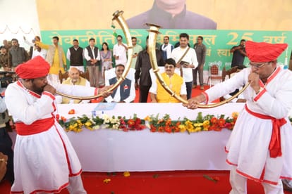 raja bhaiya rally in lucknow after constitution of new party