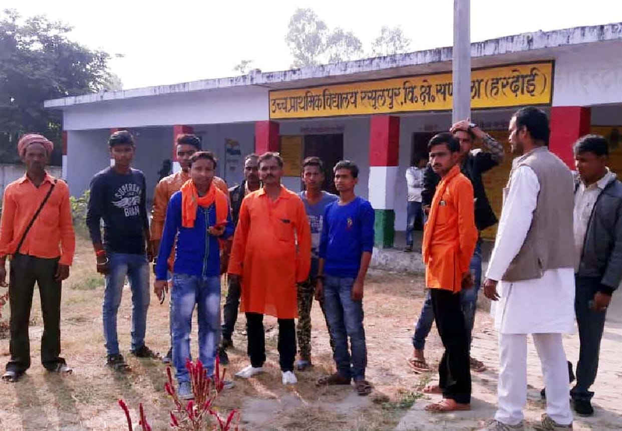 teacher accused of forcing student to say salam instead of namste