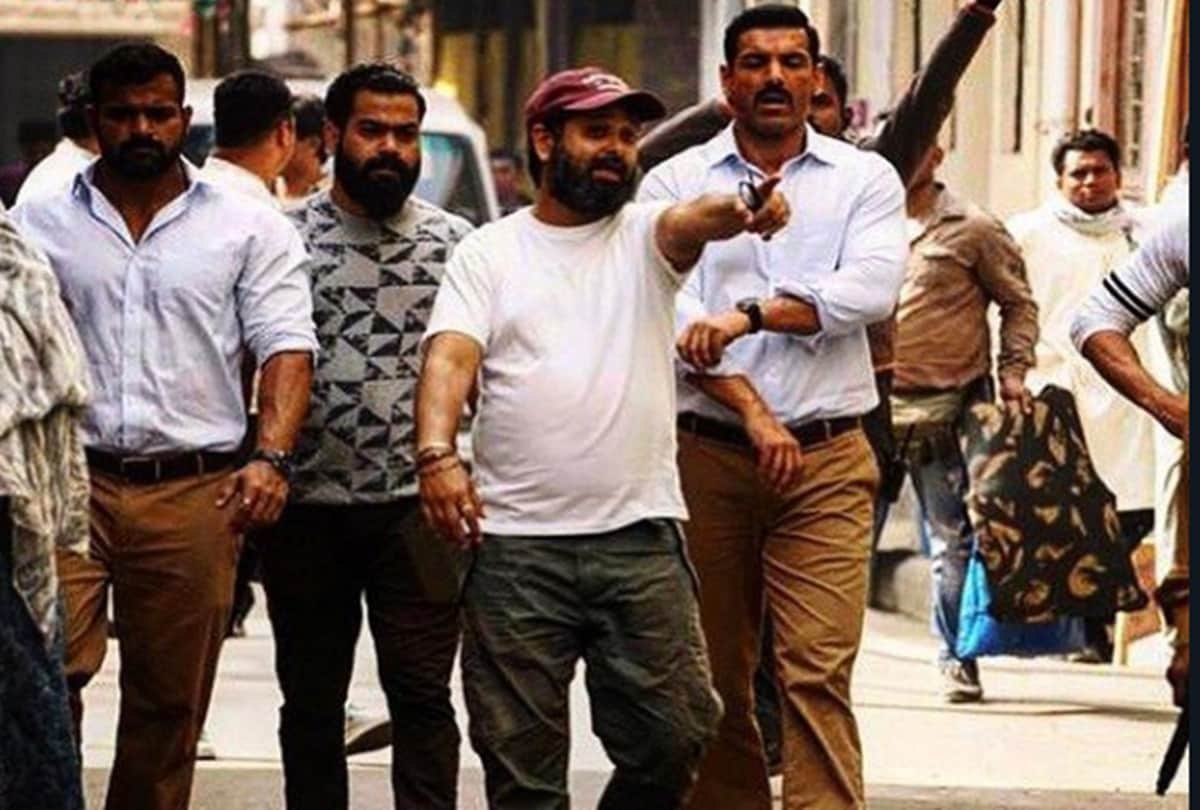 John Abraham intense look fron the sets of BATLA HOUSE
