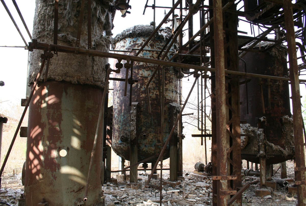 bhopal gas tragedy effects of methyl isocyanate gas
