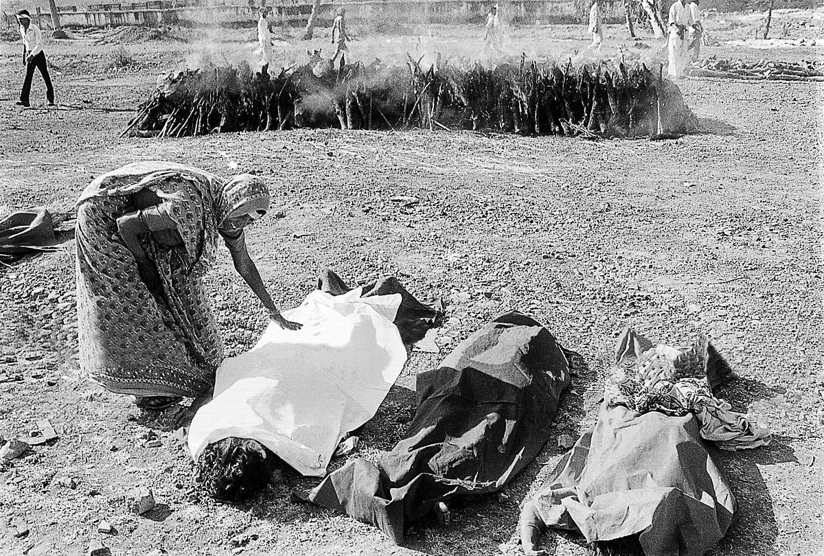bhopal gas tragedy effects of methyl isocyanate gas