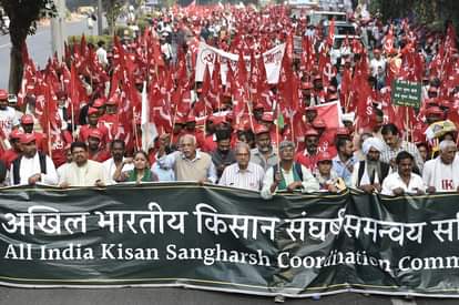 after Kisan Mukti March farmers reached Ramlila Maidan, Today they will march towards parliament