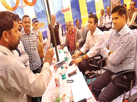 Secretary in Sakawi village's Chaupal expressed resentment in farrukhabad