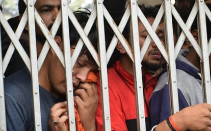BHU student hostage in hostel