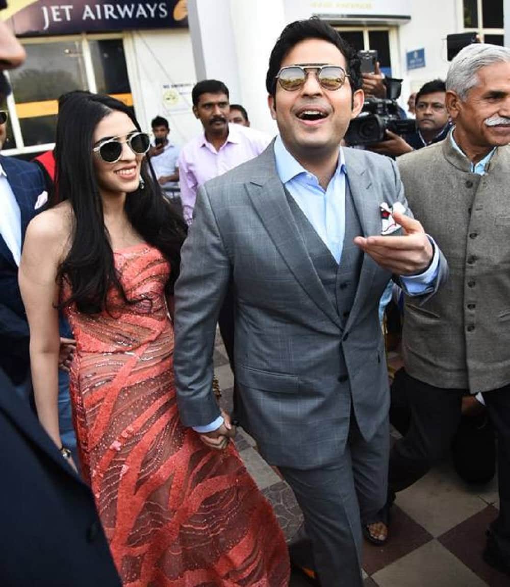 priyanka chopra wedding and mukesh ambani famliy royal look