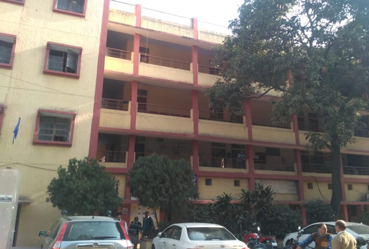 farmer suspect condition death in Ambedkar Bhawan at Delhi
