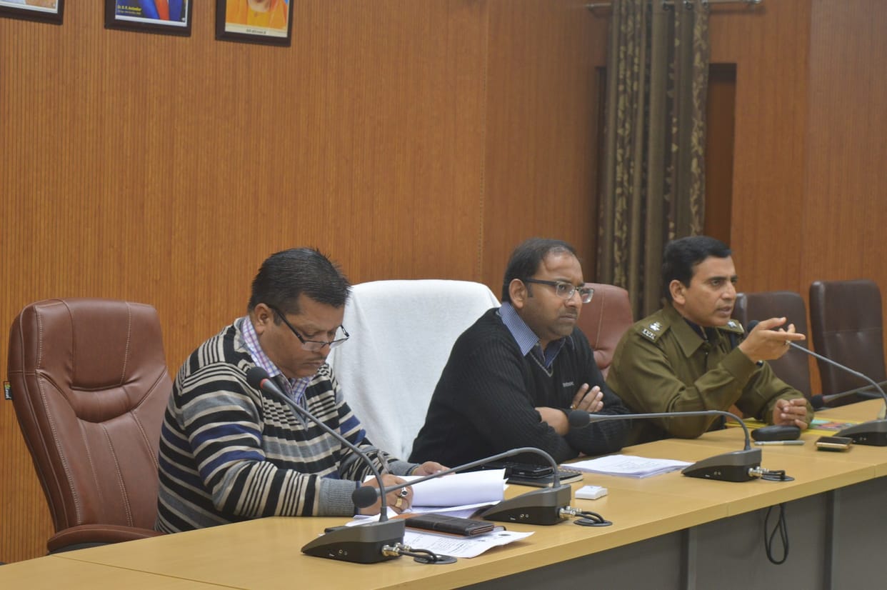 अस्पतालों के निरीक्षण में हर बिंदु पर रखें नजर