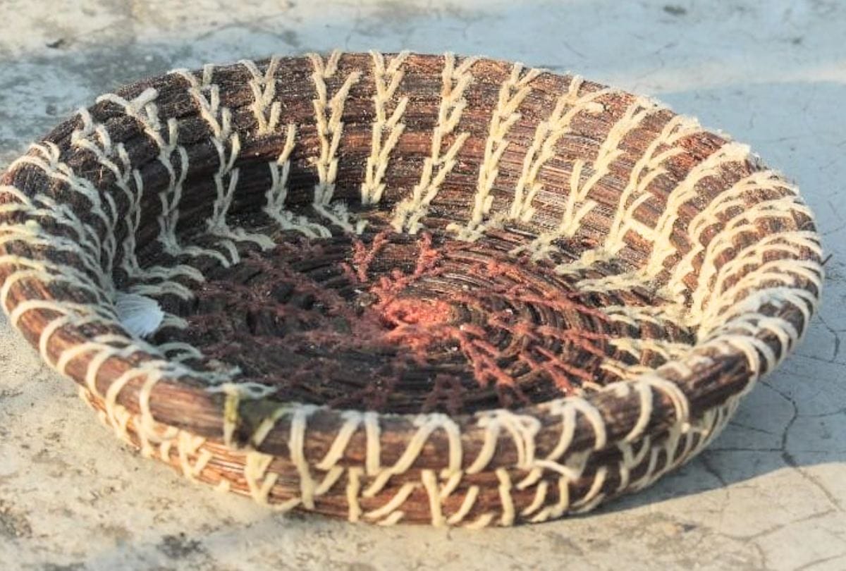 handicrafts made from pine leaves Sudarshana kangra himachal pradesh