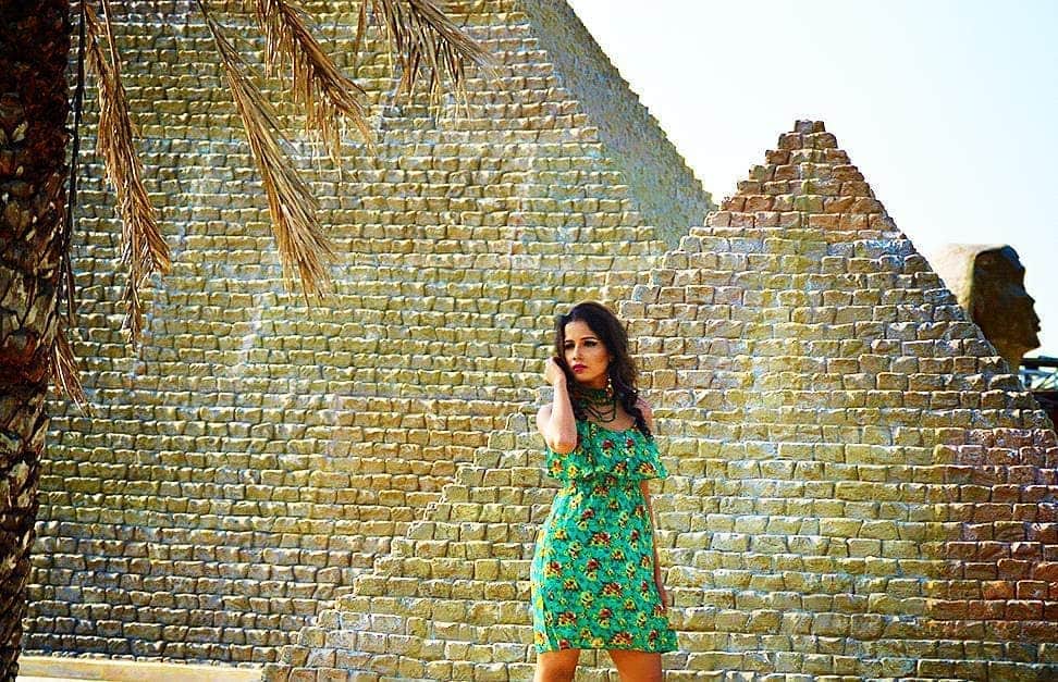 bengali actress priya priyambada will Debut with Tiger Shroff film