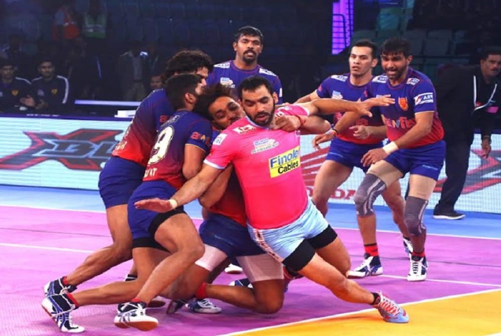 dabang delhi beat Jaipur pink Panthers by 48-35 in pro kabaddi 2018