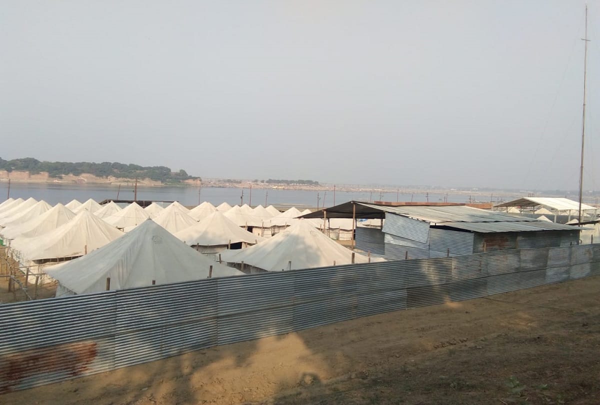 kumbh- Construction of VIP Tent City in Arale 
