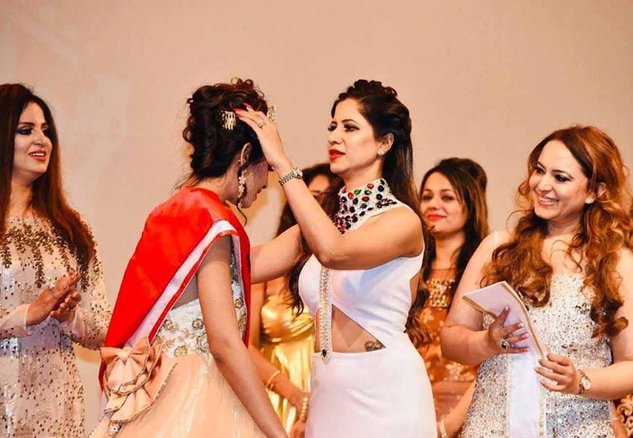 Pooja Yadav wins Miss and Mrs. India 2018 second runner up title