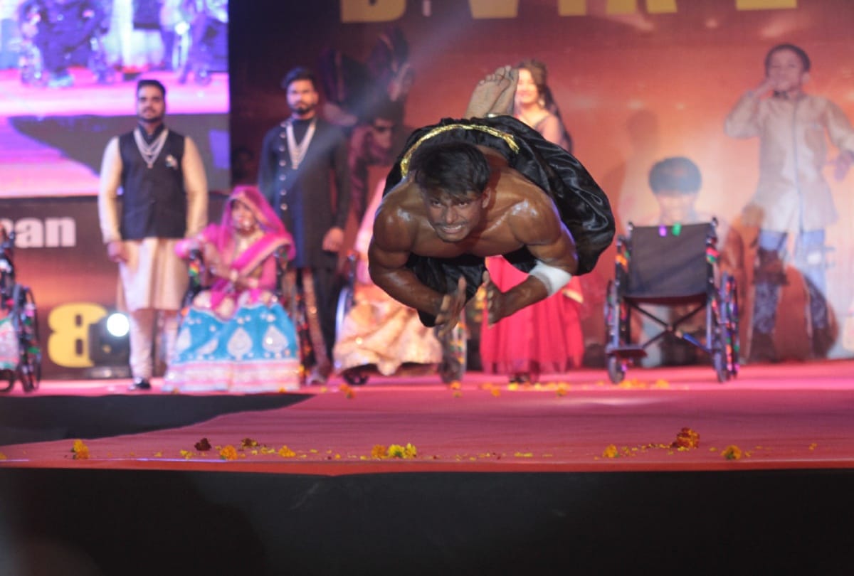 Divyang models show talent in fashion show program in delhi