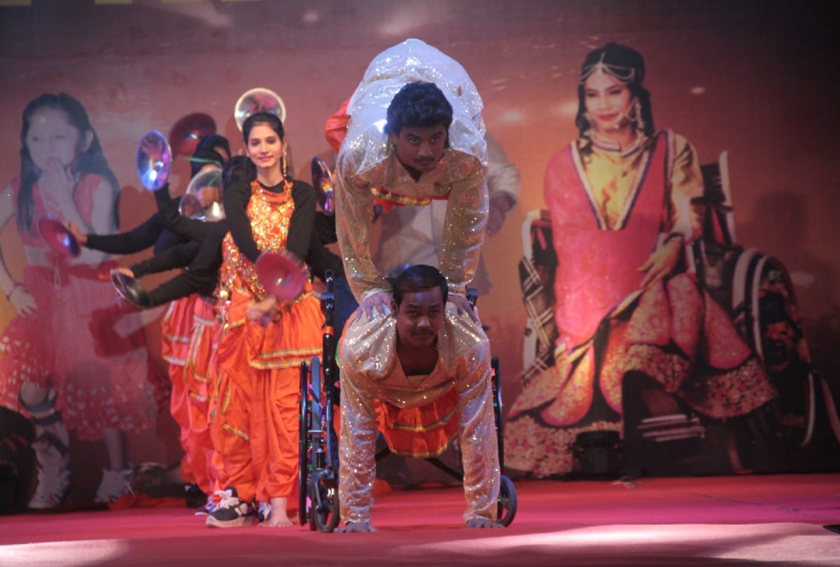 Divyang models show talent in fashion show program in delhi