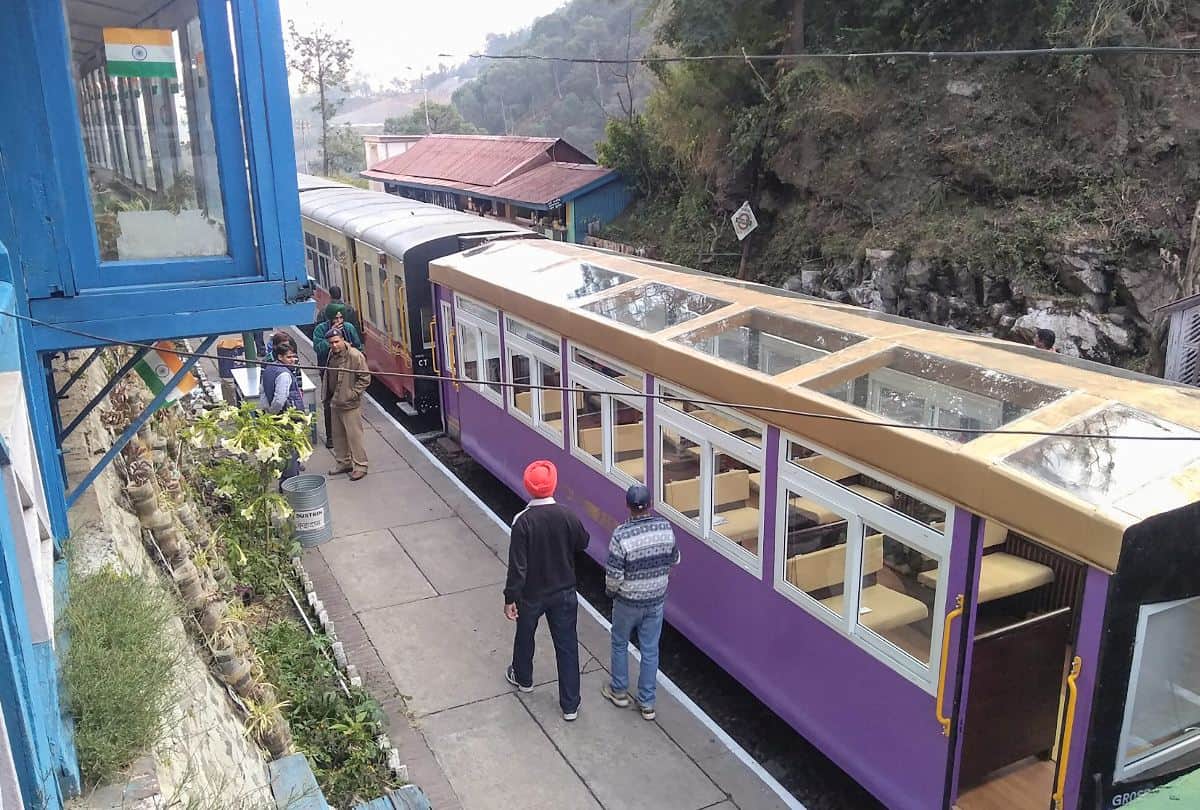 Luxury Restaurant Coach By Indian Railway For Shimla to Kalika