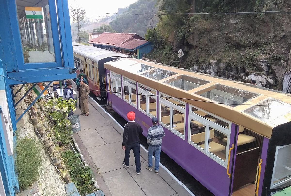Luxury Restaurant Coach By Indian Railway For Shimla to Kalika