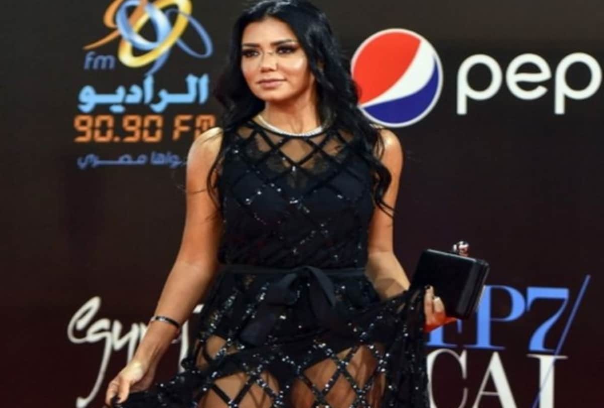 Egyptian actress Rania Youssef charged over revealing dress in film festival