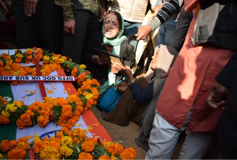 Martyr suraj Mother Crying to see his dead Body in bad condition during funeral