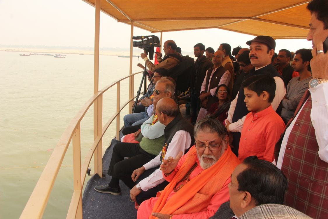 boat race in kashi on the occasion of NRI summit
