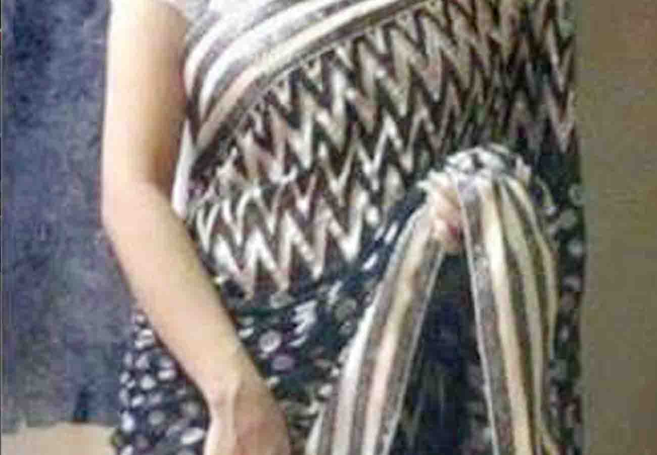 Boy in saari blouse in mahoba