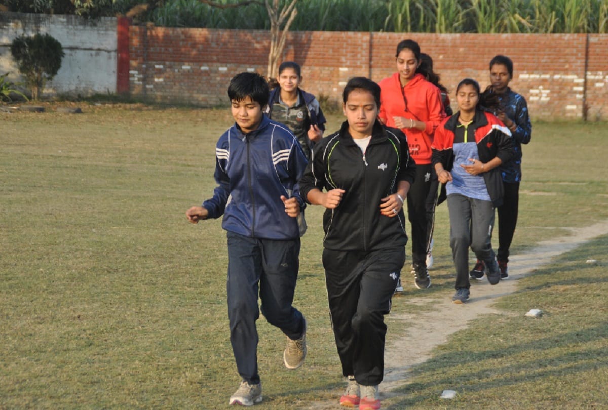 Meerut, retired army man is preparing to bring medal for their country, see photos