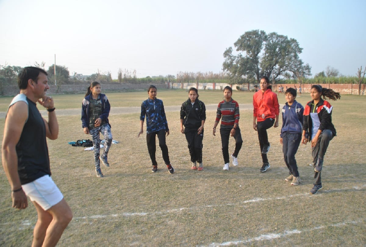 Meerut, retired army man is preparing to bring medal for their country, see photos