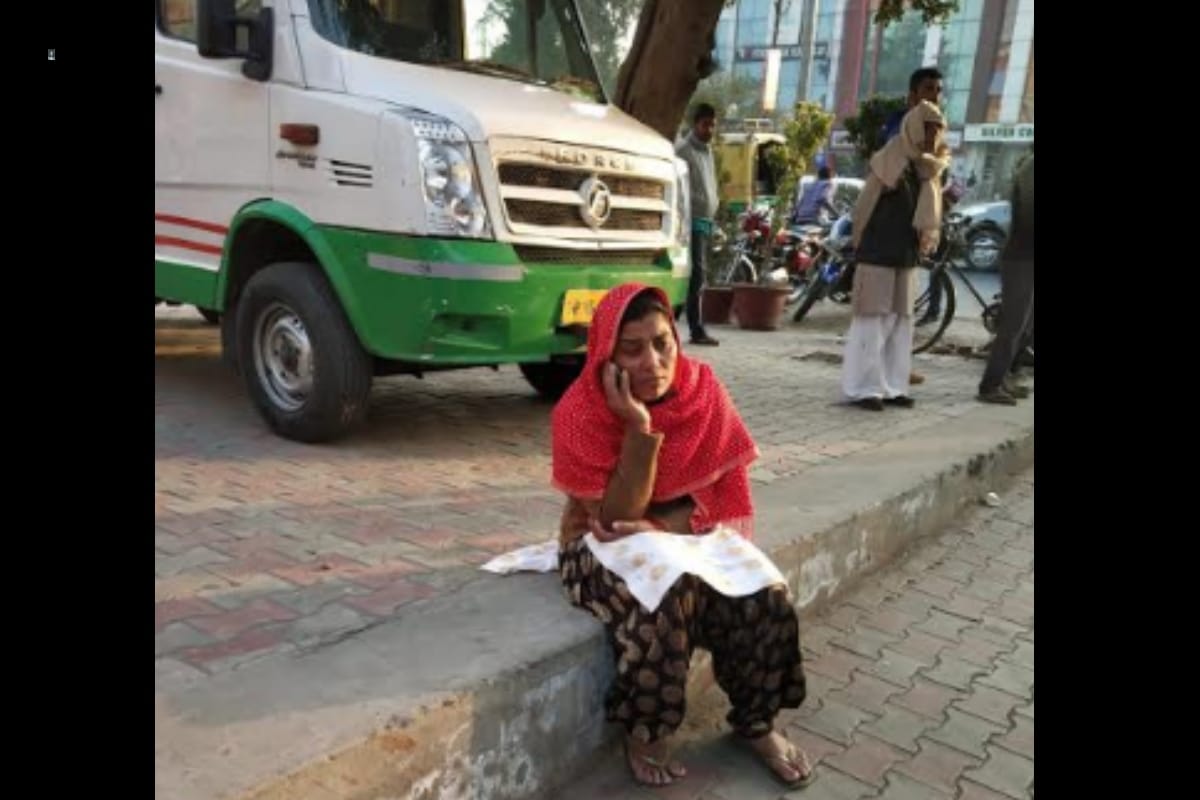 Meerut, Violence in Bulandshahr for Gokashi and killed of one young man in uttar pradesh