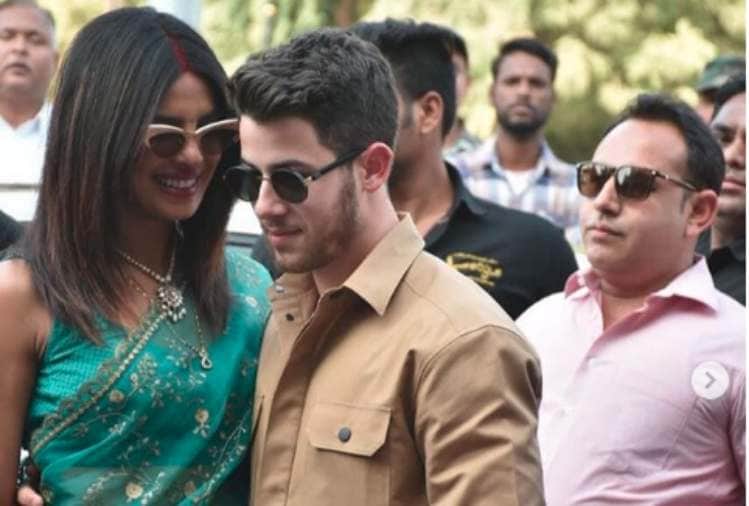 priyanka chopra and nick jonas toy in the market like taimur